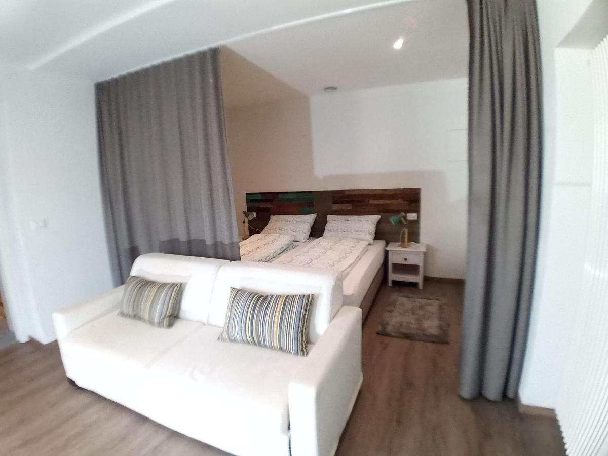 Apartment Roemerbruecke - Ponte Romano Merano Dış mekan fotoğraf